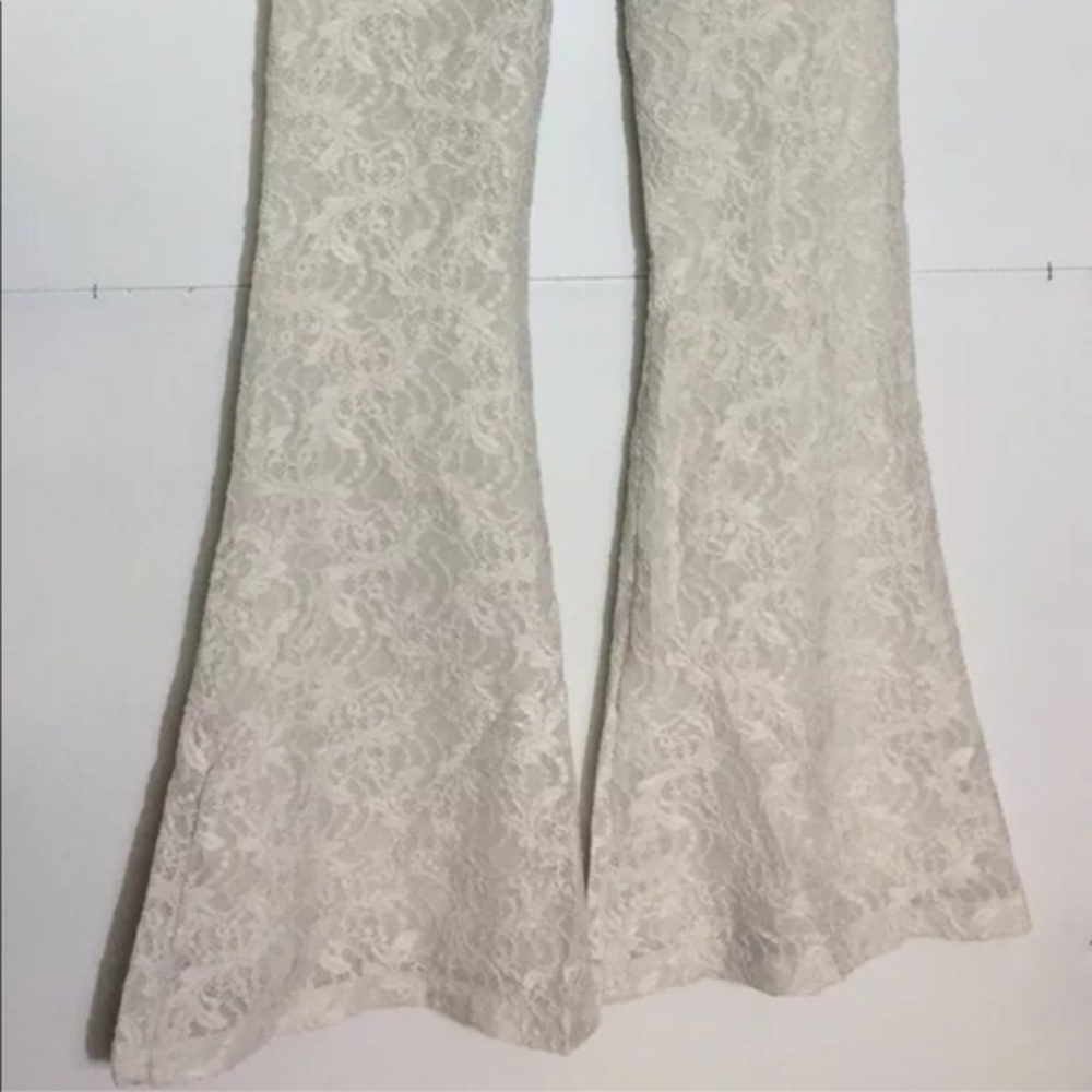 CHASER Lace Bell Bottoms Flares Salt Ivory Large NWT - Picture 6 of 7